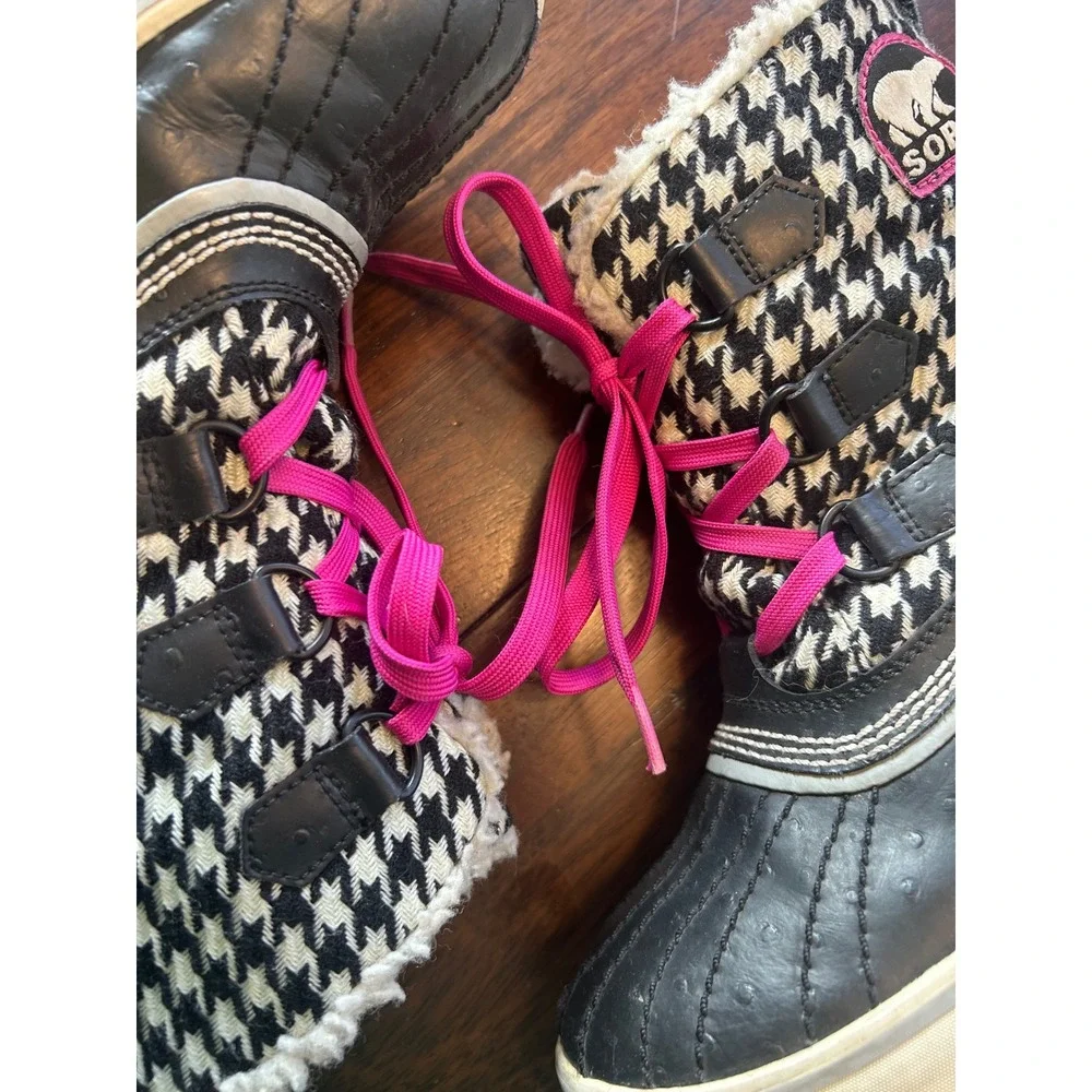 Sorel Tivoli Houndstooth Winter Boots Black White Pink NL1627-010 Womens 7‎